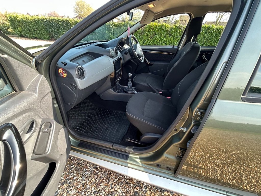 Used Dacia Duster 2015 for sale - 77667281: Photo 24