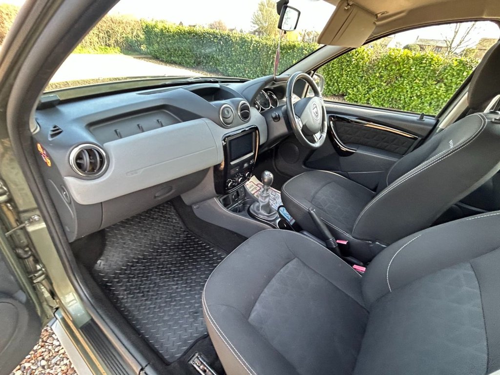 Used Dacia Duster 2015 for sale - 77667281: Photo 28