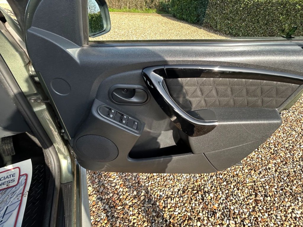 Used Dacia Duster 2015 for sale - 77667281: Photo 38