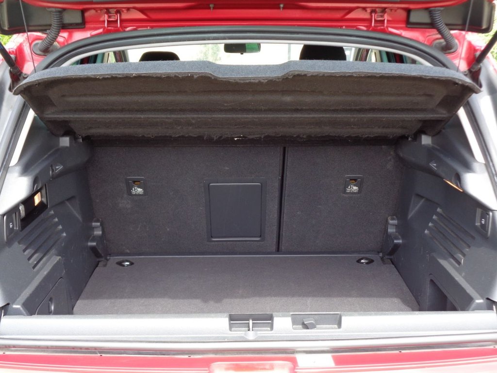 Used Peugeot 3008 2010 for sale - 76406254: Photo 11