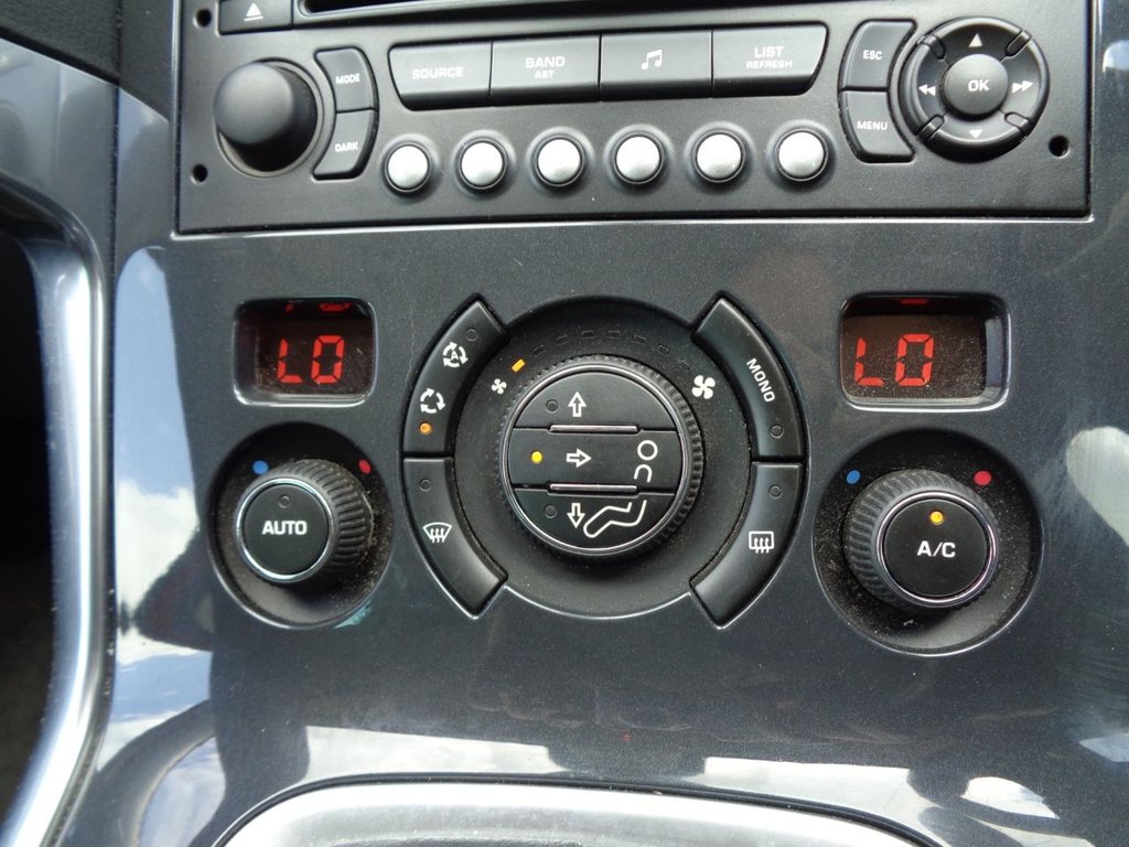 Used Peugeot 3008 2010 for sale - 76406254: Photo 23