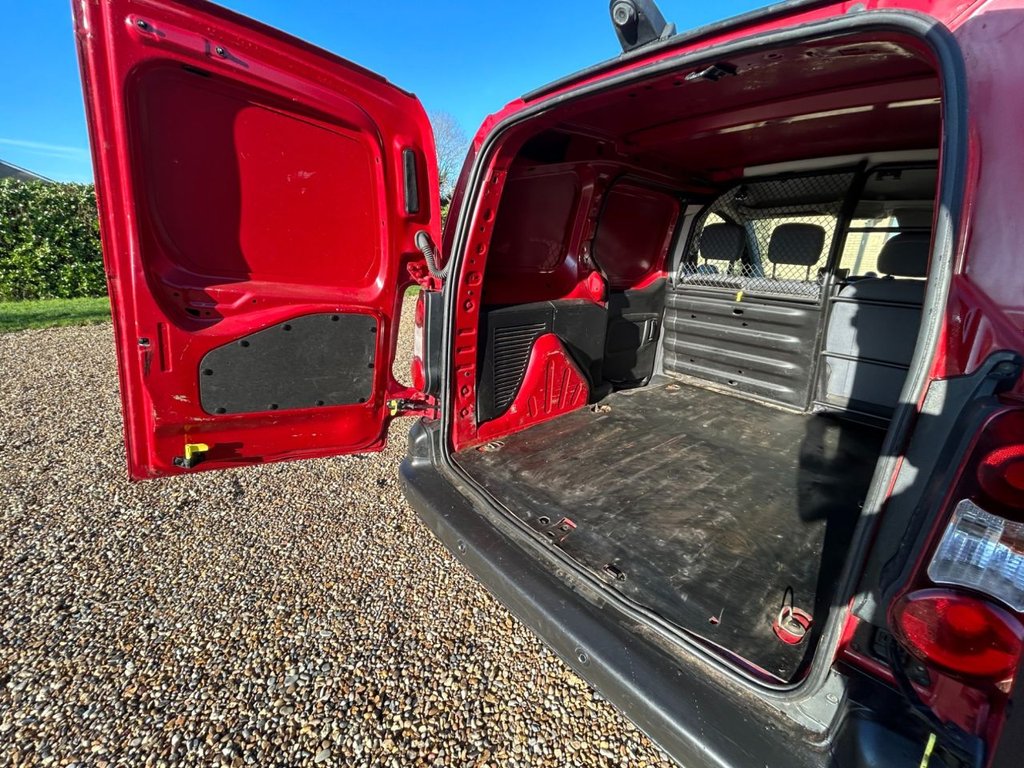 Used Citroen Berlingo 2014 for sale - 76950103: Photo 23