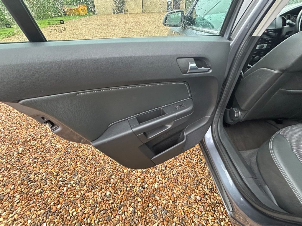 Used Vauxhall Astra 2007 for sale - 76267250: Photo 34