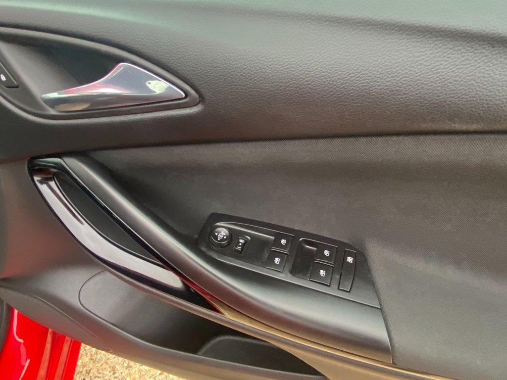 Used Vauxhall Astra 2016 for sale - 77049030: Photo 20