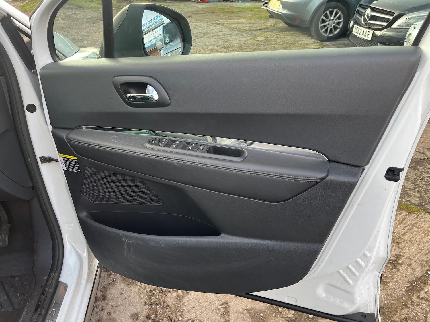 Used Peugeot 3008 2014 for sale - 77411269: Photo 15