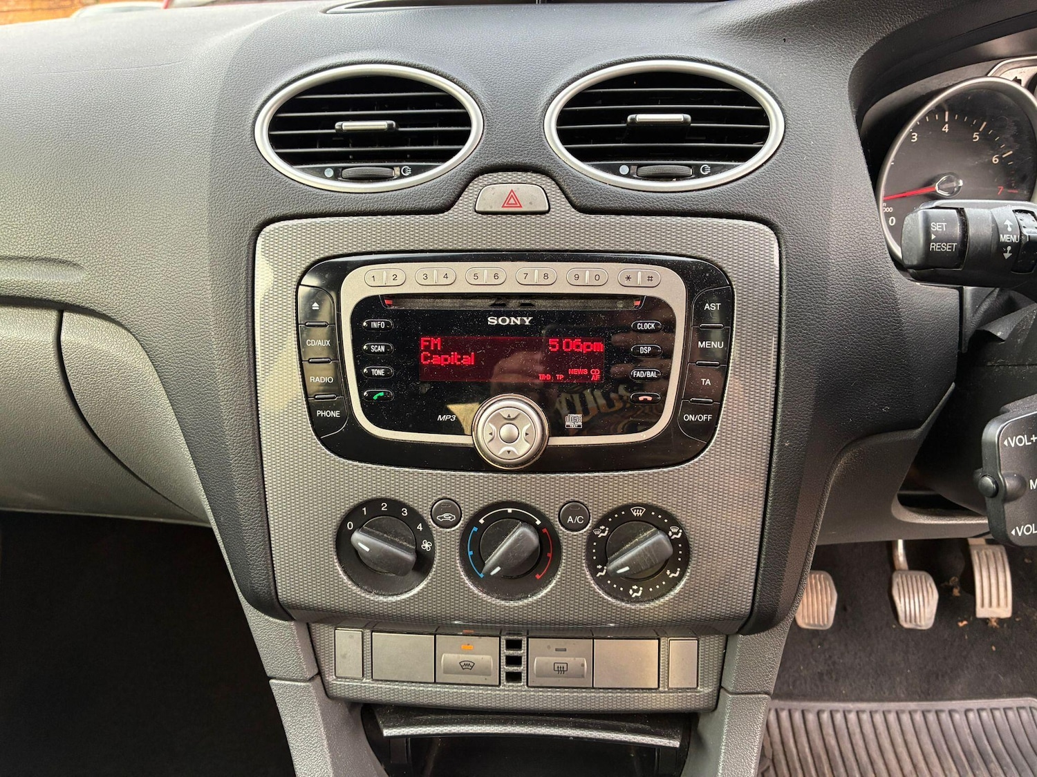 Used Ford Focus 2009 for sale - 77969847: Photo 13