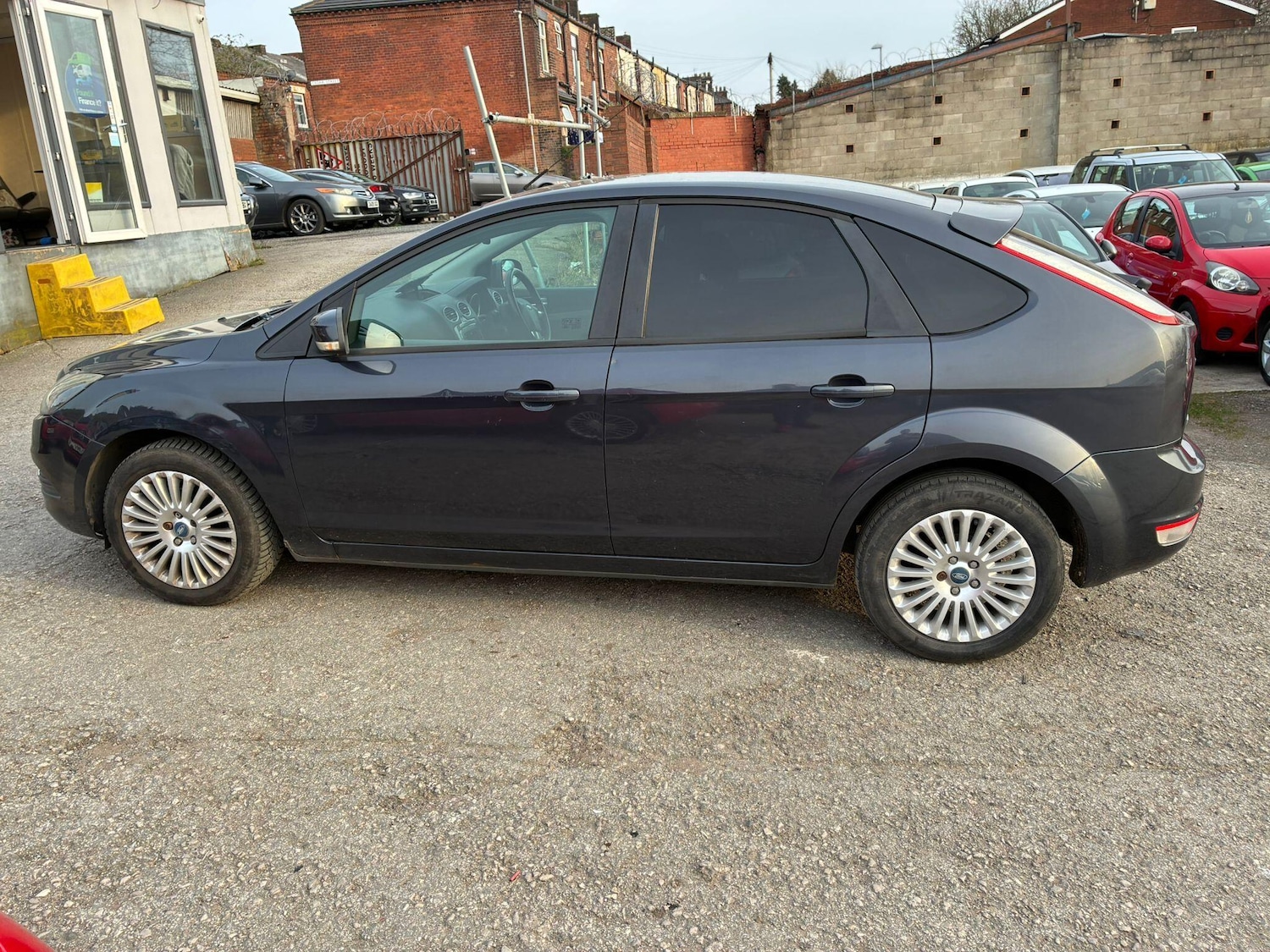 Used Ford Focus 2009 for sale - 77969847: Photo 8