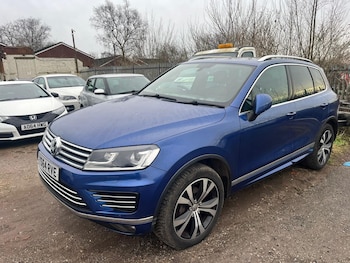 Used Volkswagen Touareg 2015 for sale - 77229900: Photo