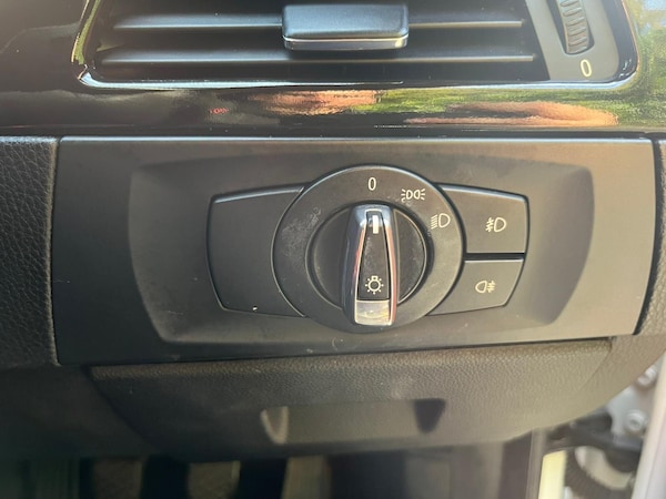 Used BMW 3 Series 2012 for sale - 76175464: Photo 33