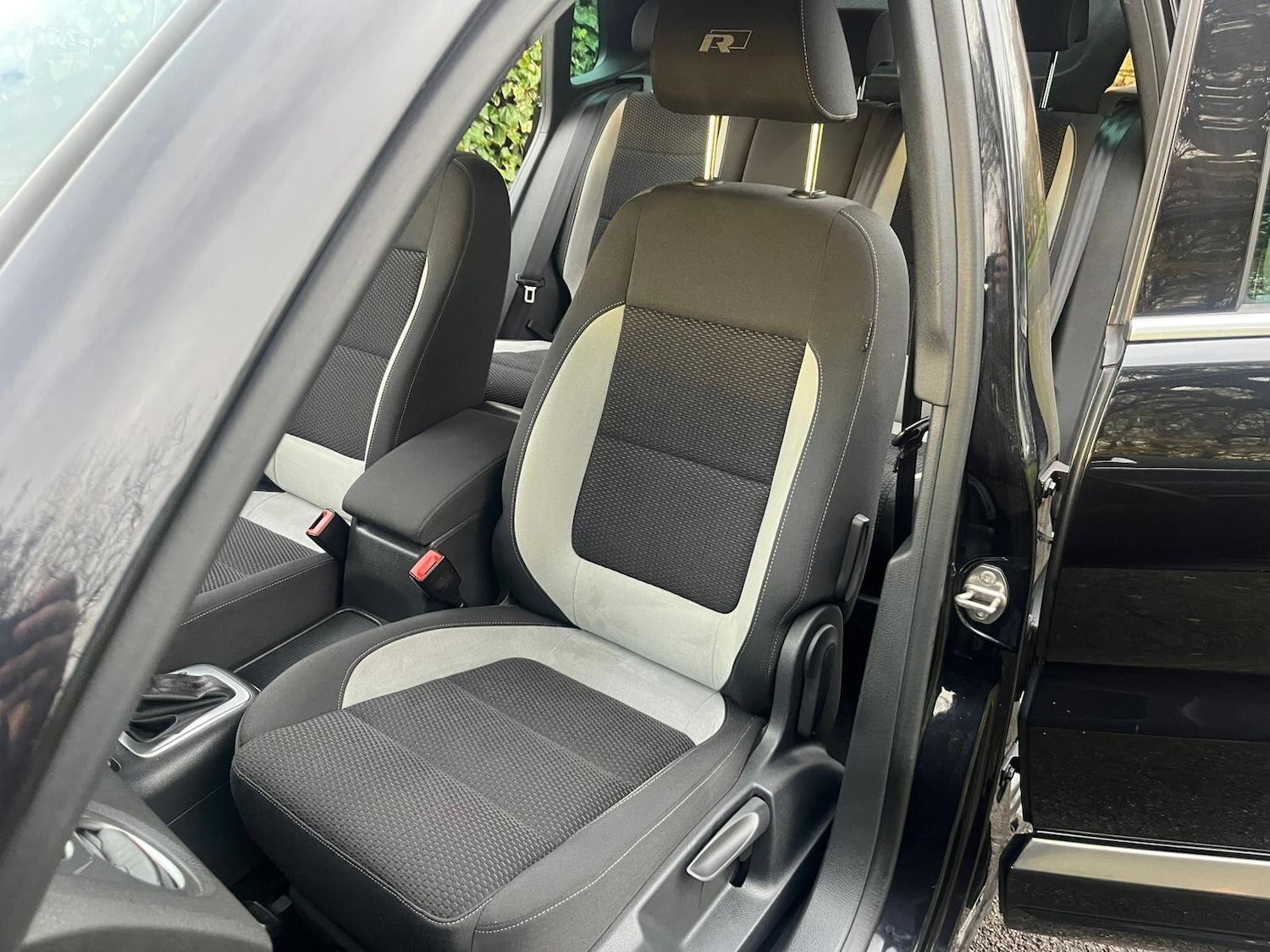 Used Volkswagen Tiguan 2015 for sale - 76498840: Photo 14