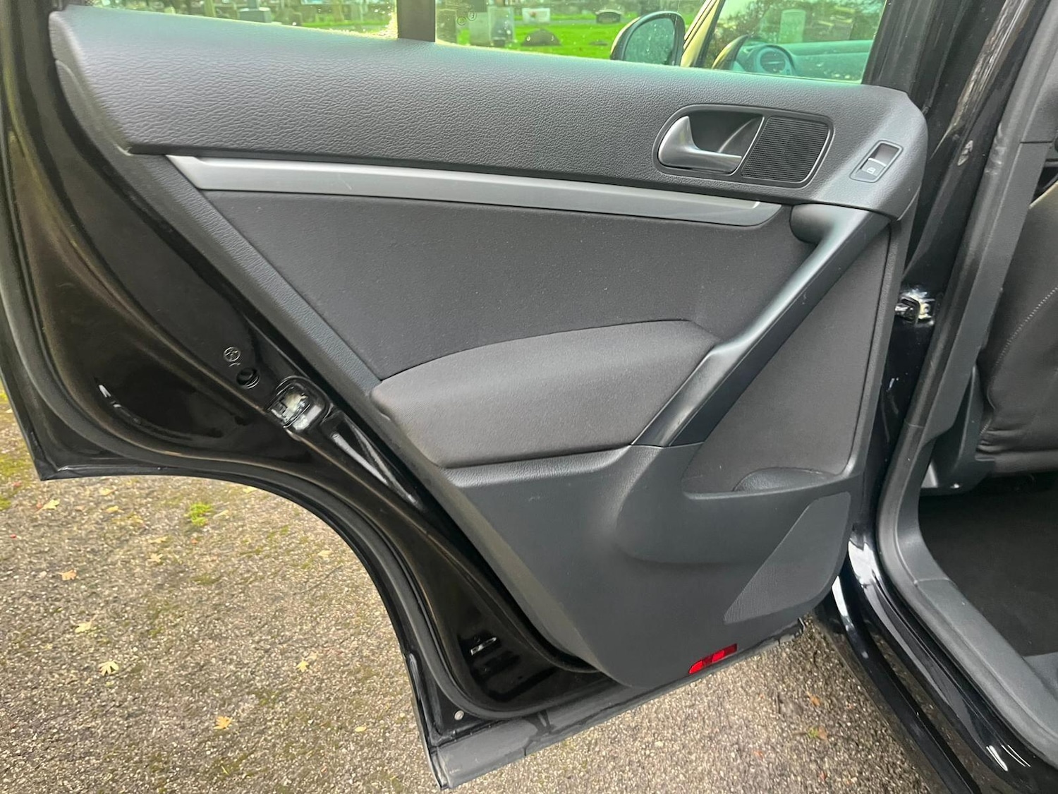 Used Volkswagen Tiguan 2015 for sale - 76498840: Photo 15