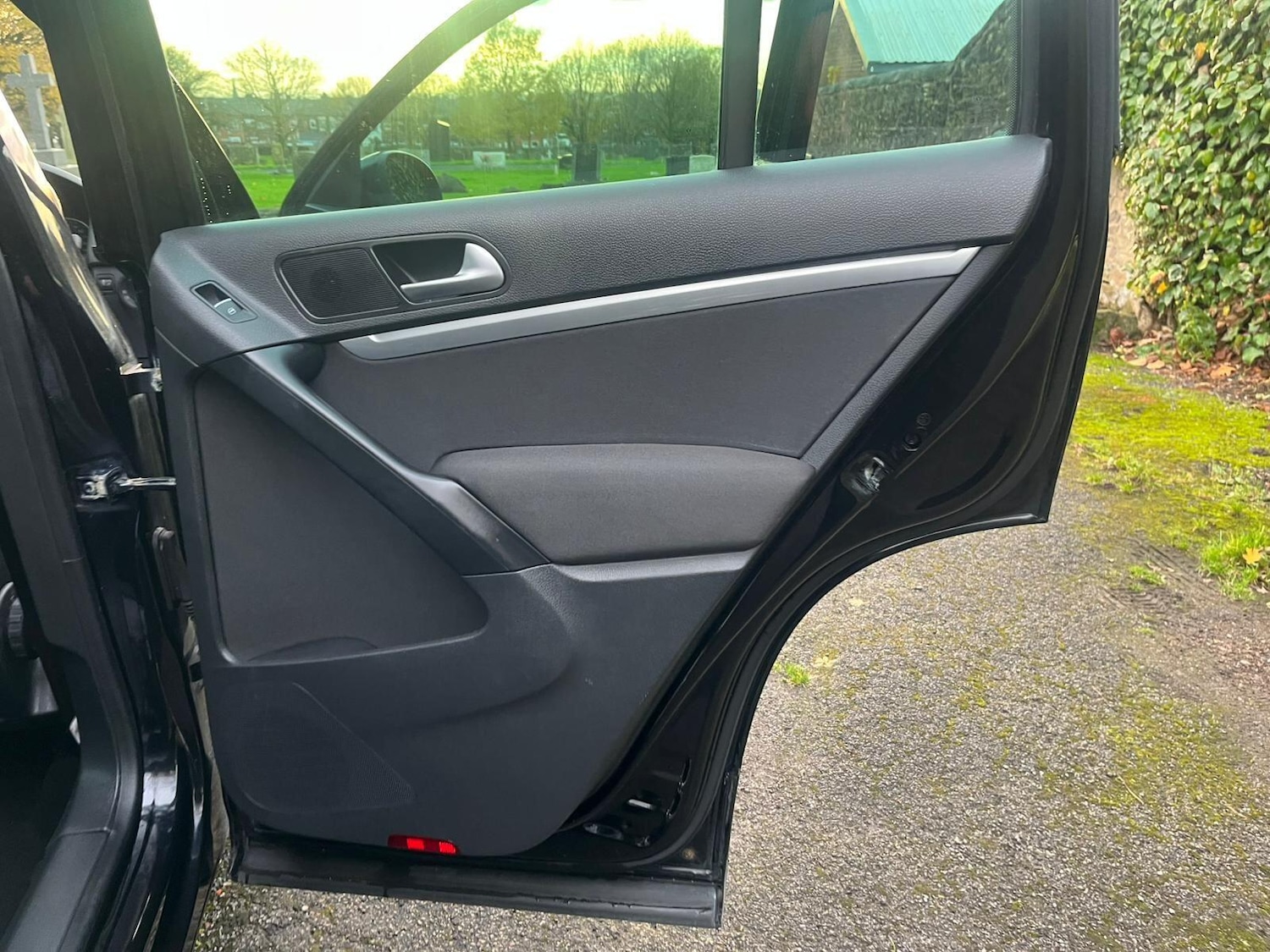 Used Volkswagen Tiguan 2015 for sale - 76498840: Photo 23