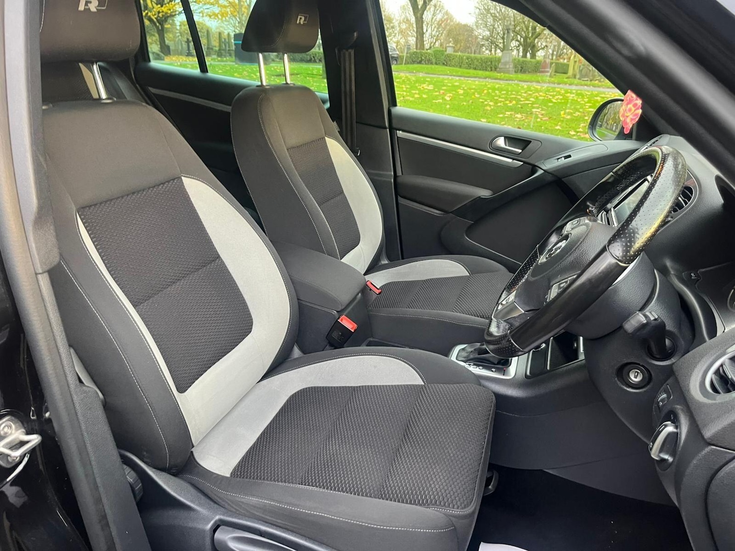 Used Volkswagen Tiguan 2015 for sale - 76498840: Photo 24