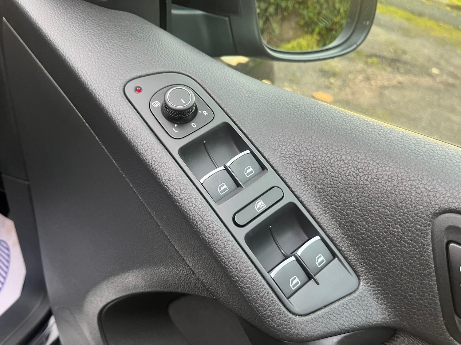 Used Volkswagen Tiguan 2015 for sale - 76498840: Photo 28