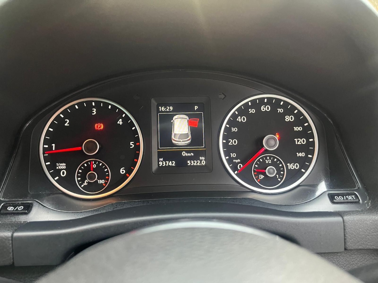 Used Volkswagen Tiguan 2015 for sale - 76498840: Photo 33