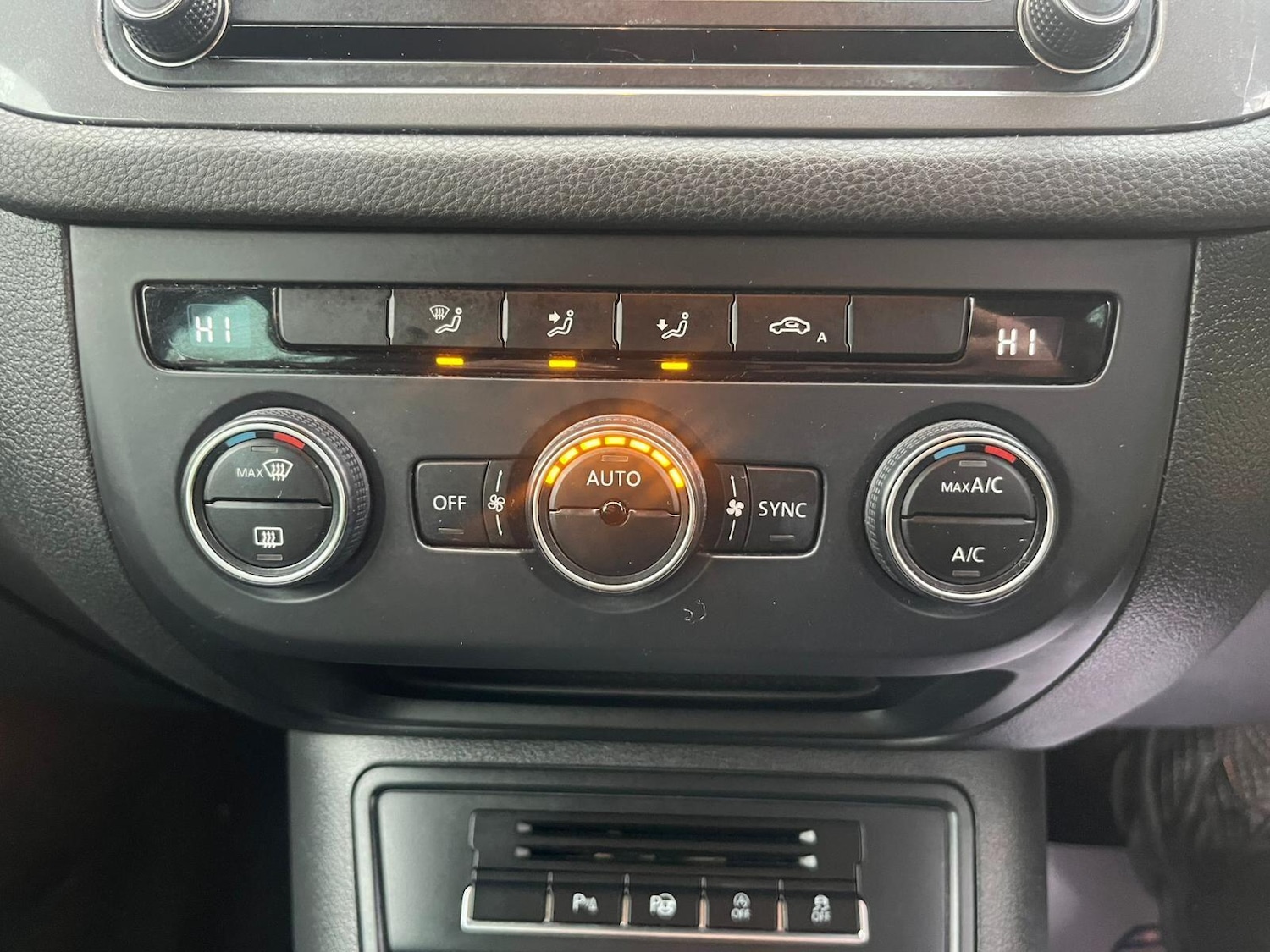 Used Volkswagen Tiguan 2015 for sale - 76498840: Photo 45