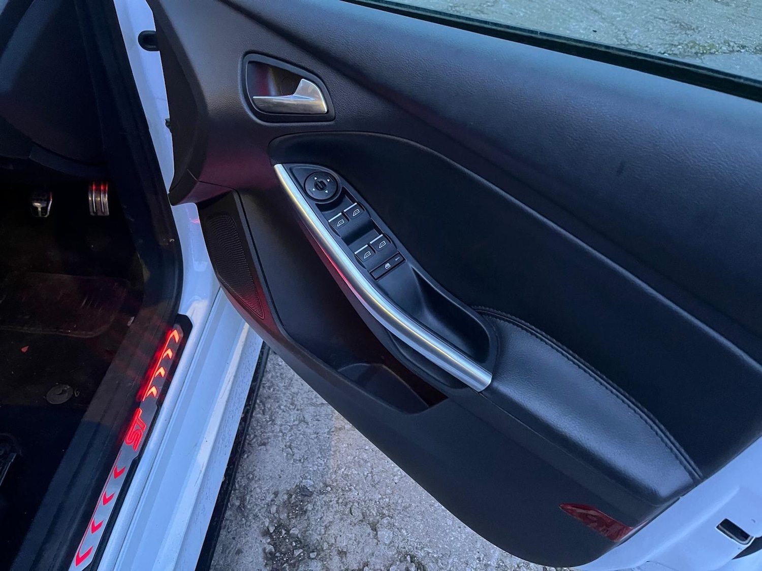 Used Ford Focus 2013 for sale - 77410850: Photo 12