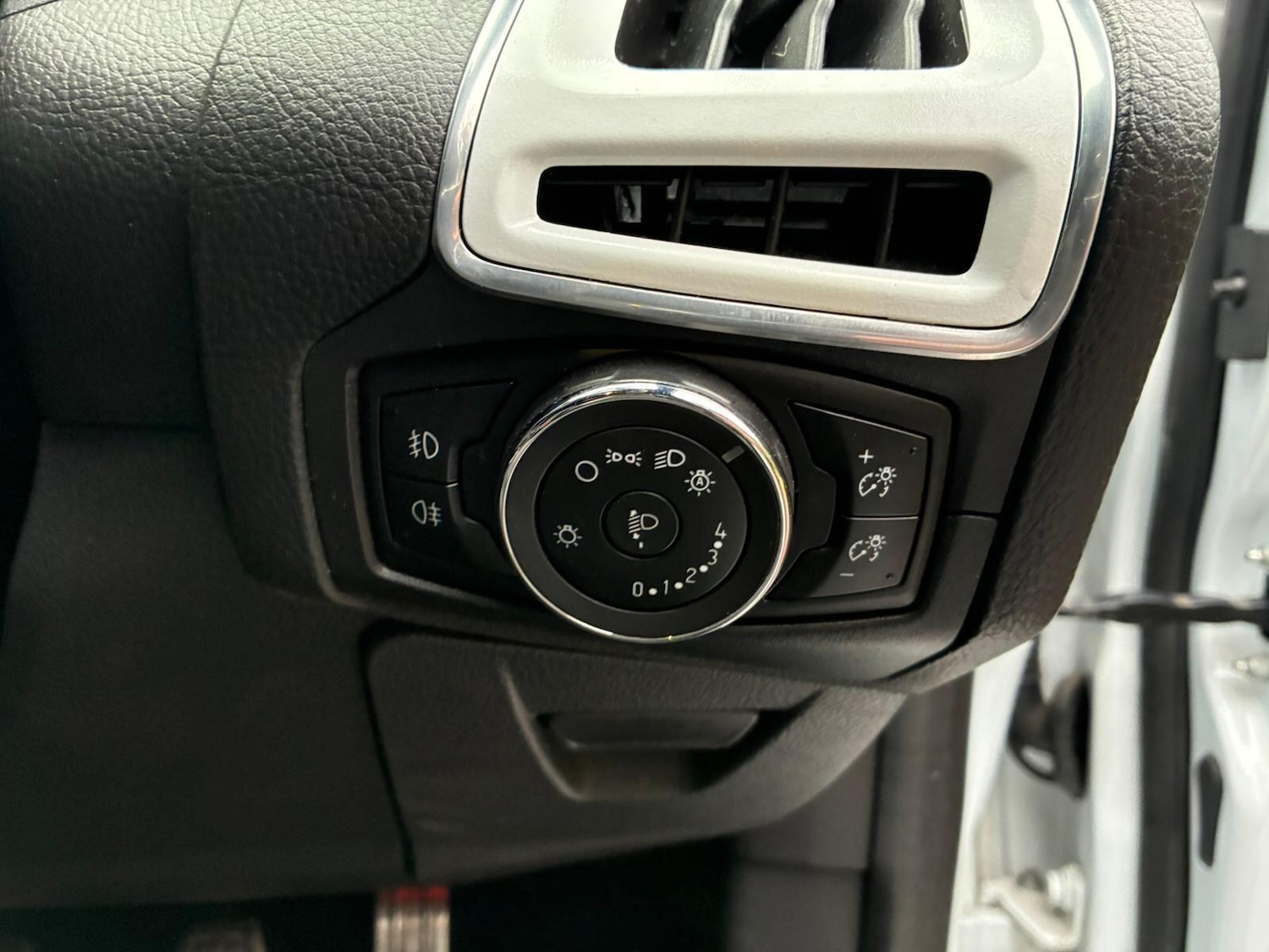 Used Ford Focus 2013 for sale - 77410850: Photo 39