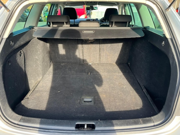Used Volkswagen Golf 2010 for sale - 76246597: Photo 11