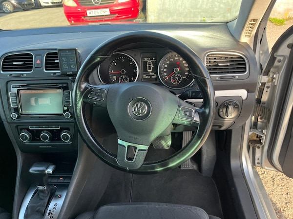 Used Volkswagen Golf 2010 for sale - 76246597: Photo 14