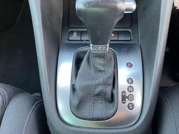 Used Volkswagen Golf 2010 for sale - 76246597: Photo 17