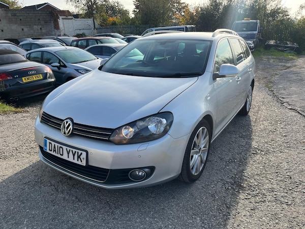 Used Volkswagen Golf 2010 for sale - 76246597: Photo 3