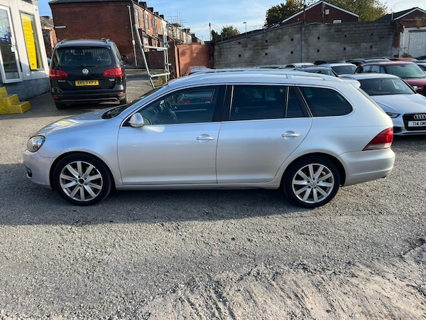 Used Volkswagen Golf 2010 for sale - 76246597: Photo 4