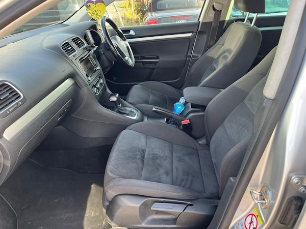 Used Volkswagen Golf 2010 for sale - 76246597: Photo 9