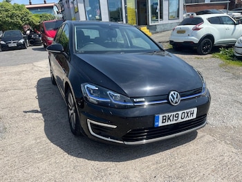Used Volkswagen Golf 2019 for sale - 78728826: Photo