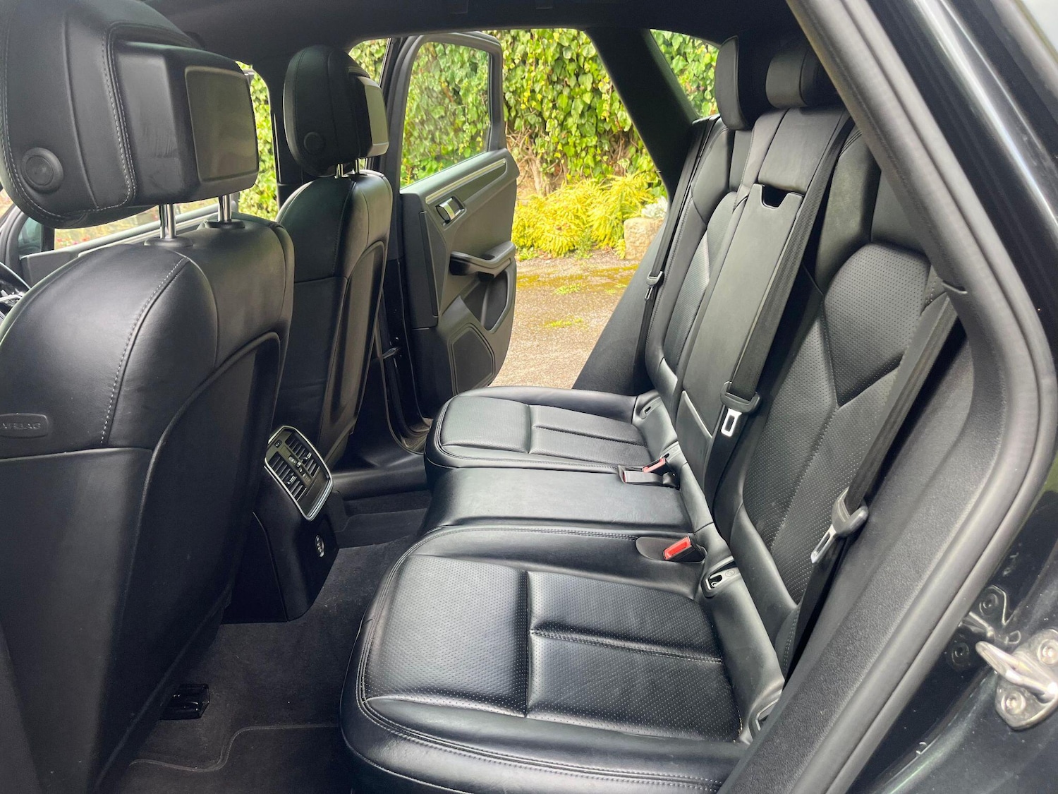 Used Porsche Macan 2018 for sale - 76988911: Photo 19