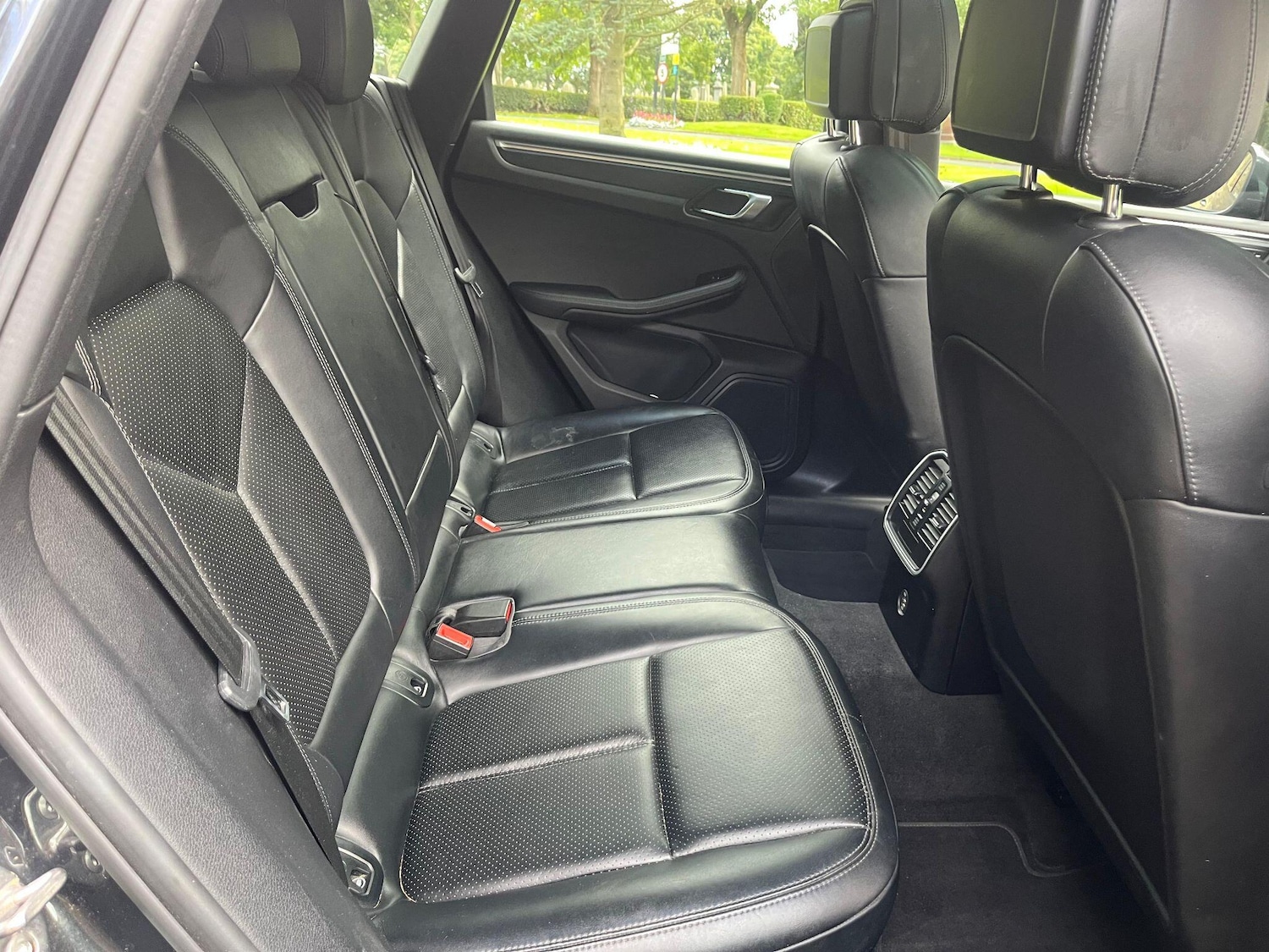 Used Porsche Macan 2018 for sale - 76988911: Photo 25