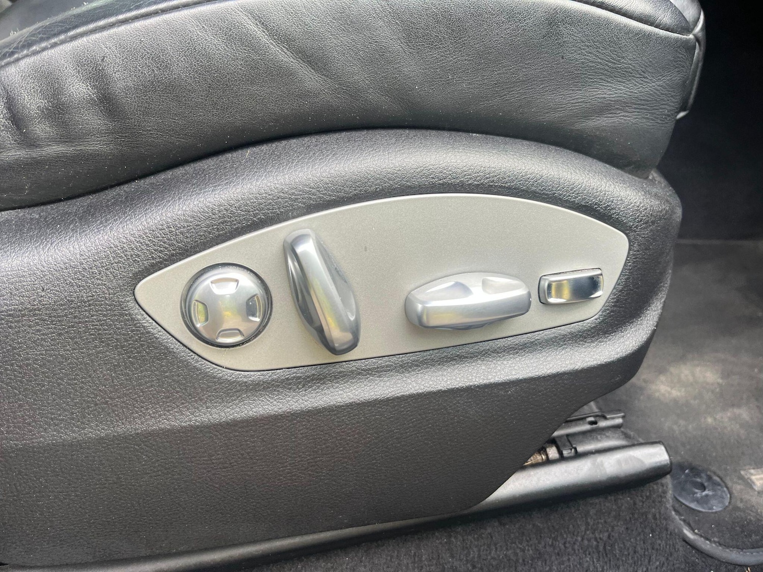 Used Porsche Macan 2018 for sale - 76988911: Photo 31