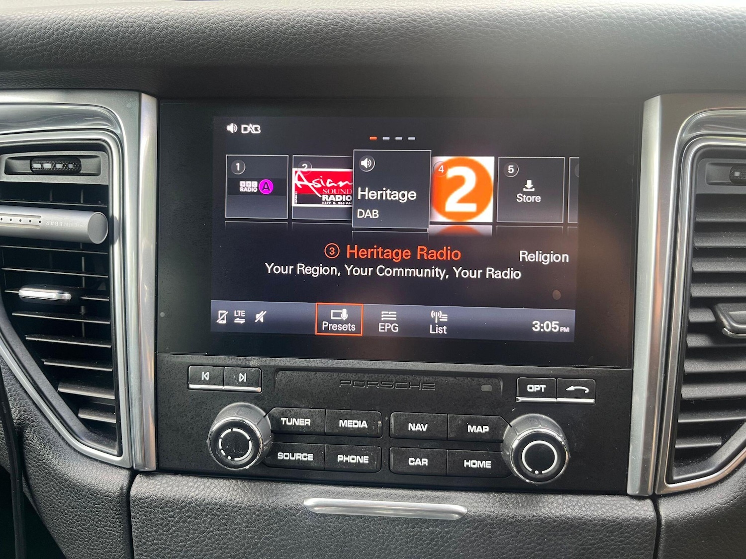 Used Porsche Macan 2018 for sale - 76988911: Photo 48