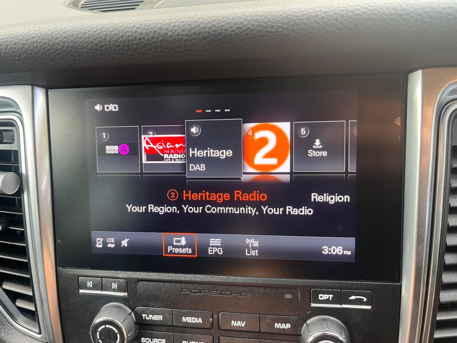 Used Porsche Macan 2018 for sale - 76988911: Photo 49