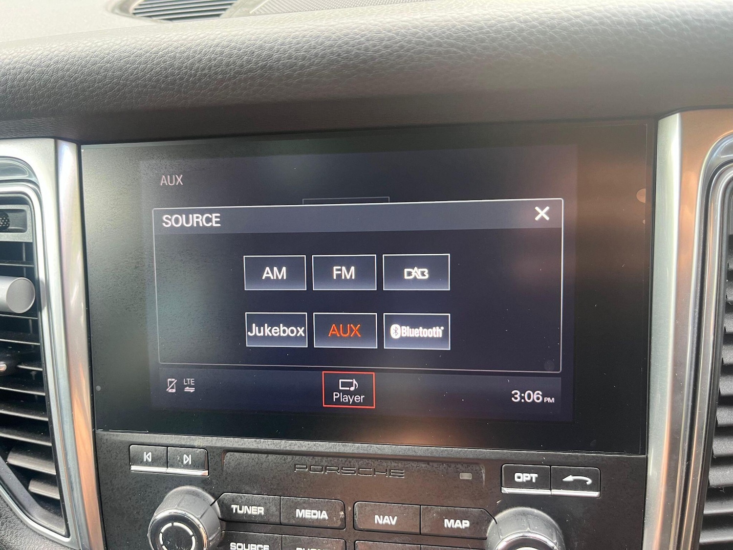 Used Porsche Macan 2018 for sale - 76988911: Photo 53