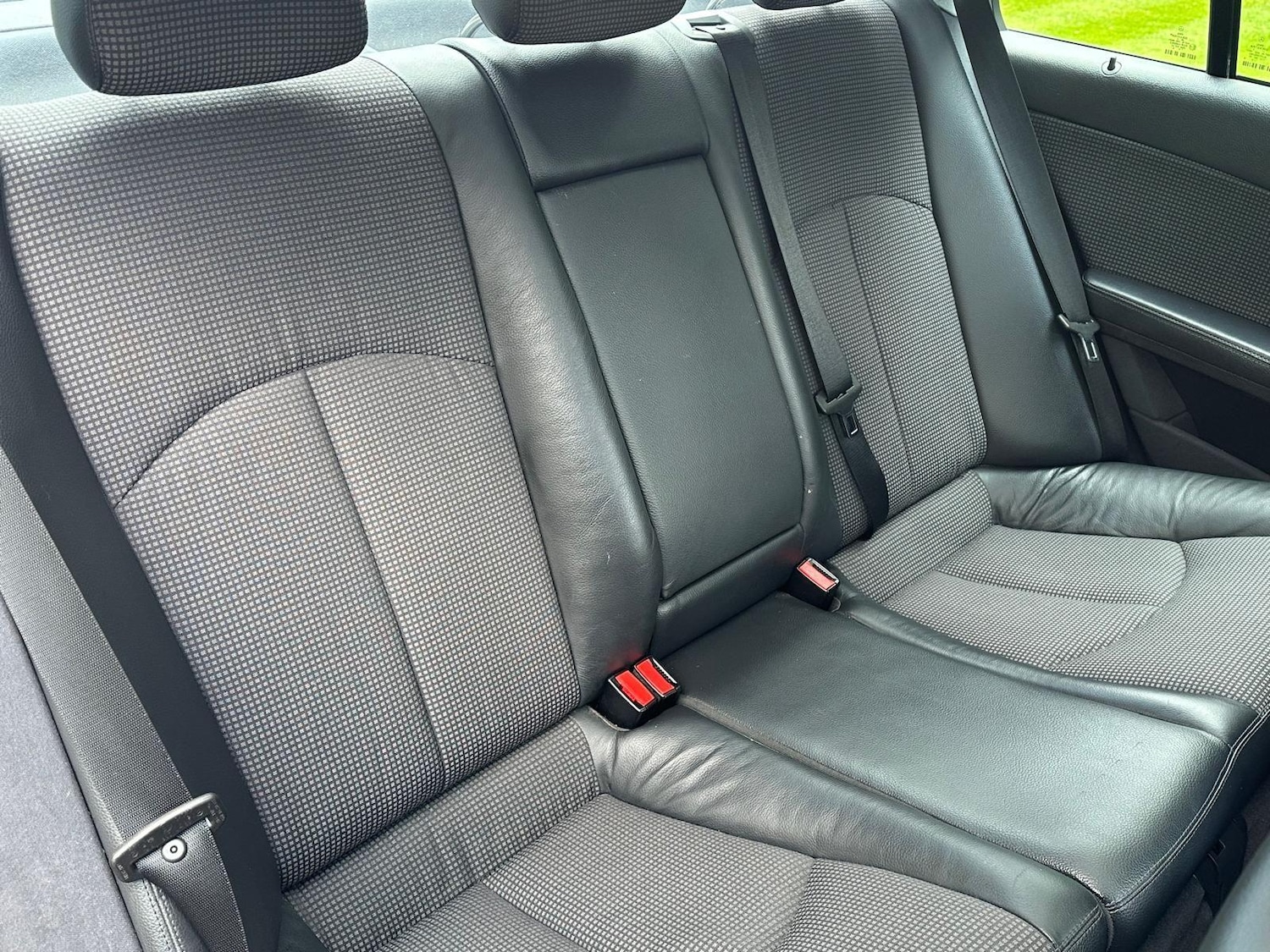 Used Mercedes-Benz E Class 2003 for sale - 76993972: Photo 23