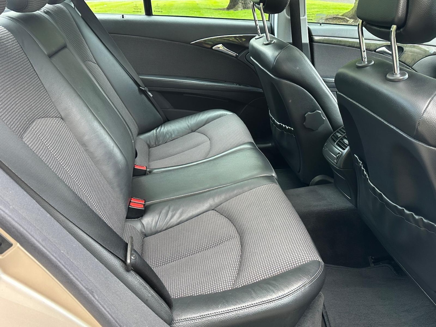 Used Mercedes-Benz E Class 2003 for sale - 76993972: Photo 24