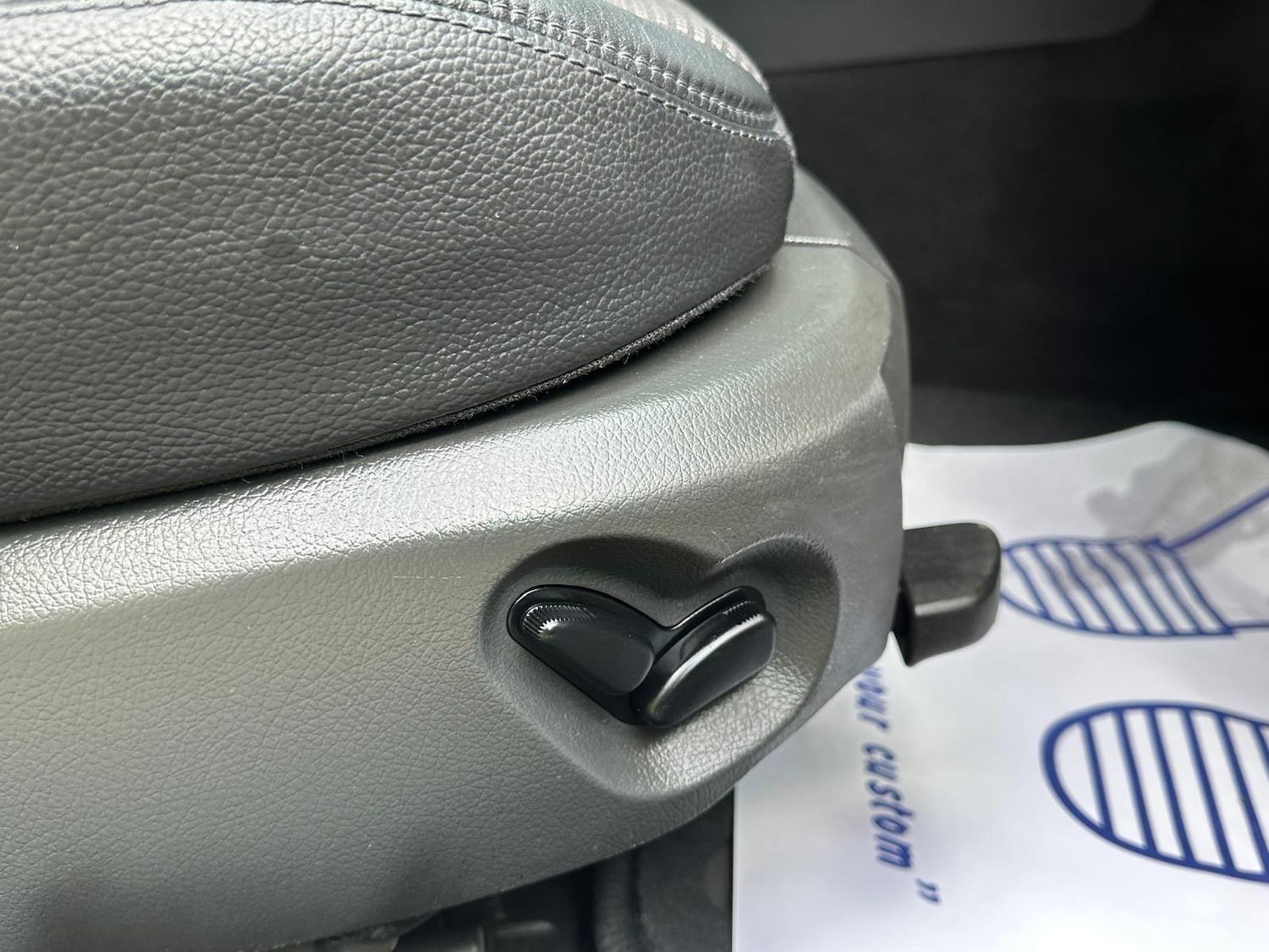 Used Mercedes-Benz E Class 2003 for sale - 76993972: Photo 32