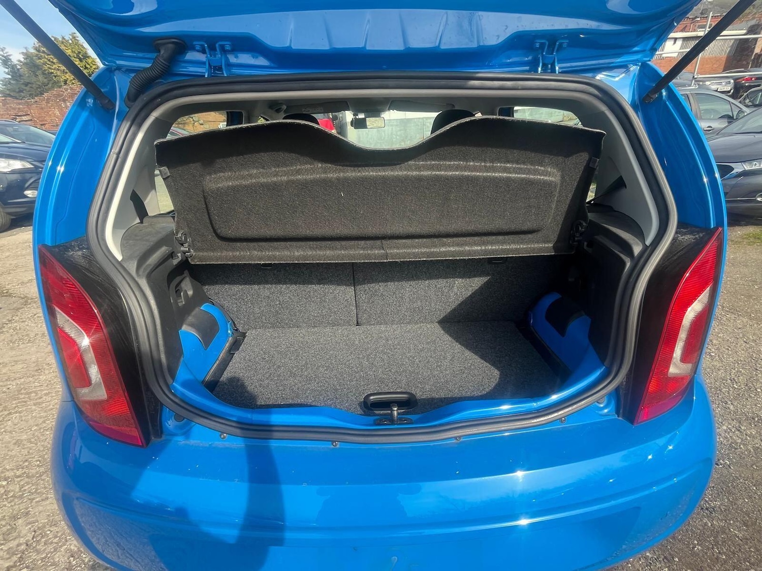 Used Volkswagen up! 2025 for sale - 77957242: Photo 12