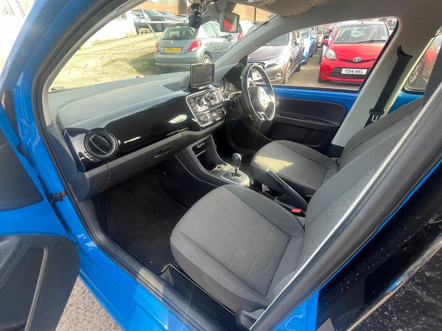 Used Volkswagen up! 2025 for sale - 77957242: Photo 9