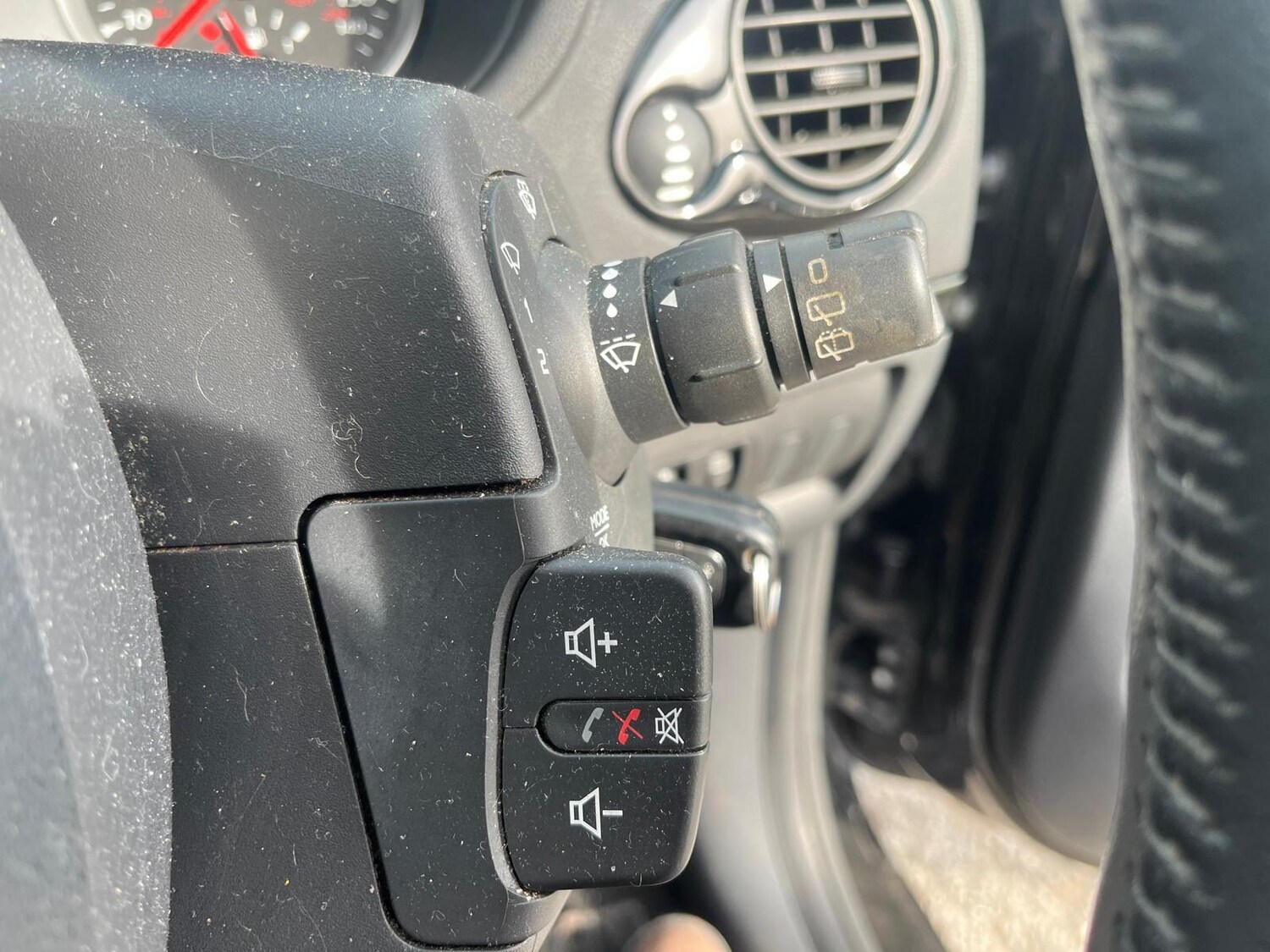 Used Renault Clio for sale - 77586458: Photo 14