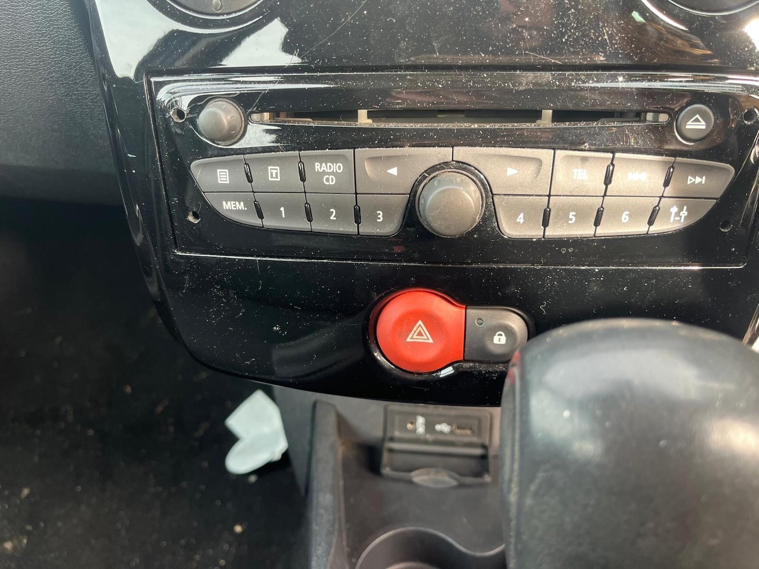 Used Renault Clio for sale - 77586458: Photo 16