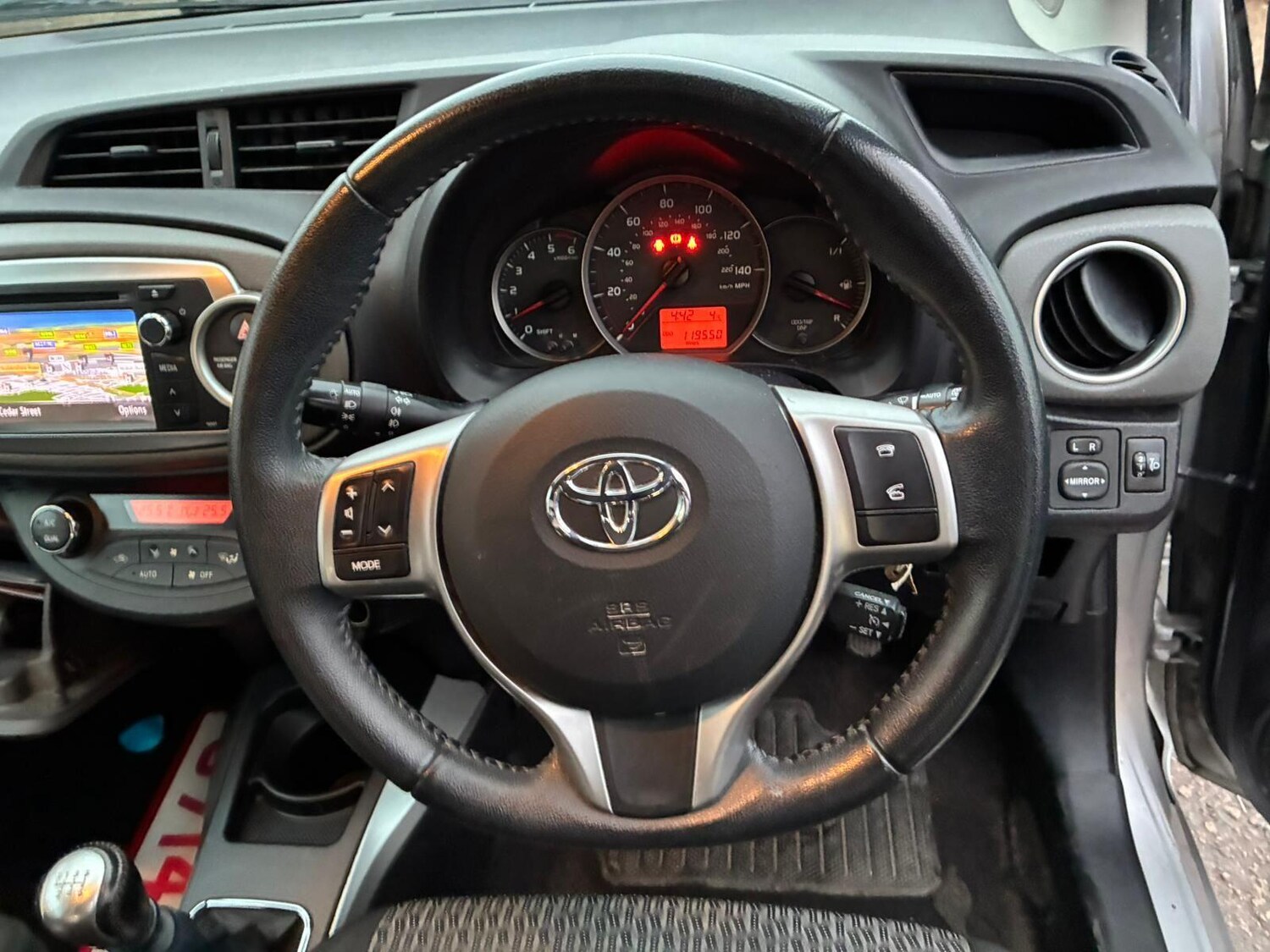 Used Toyota Yaris 2014 for sale - 77468446: Photo 10
