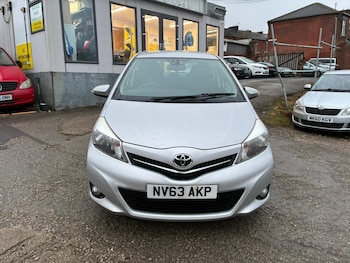 Used Toyota Yaris 2014 for sale - 77468446: Photo