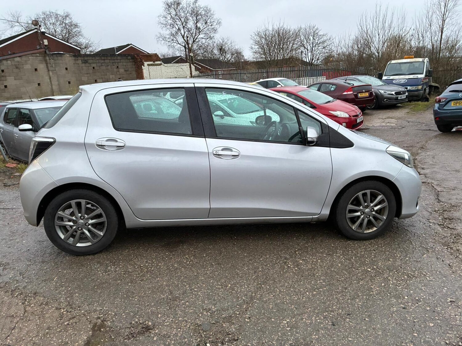 Used Toyota Yaris 2014 for sale - 77468446: Photo 7