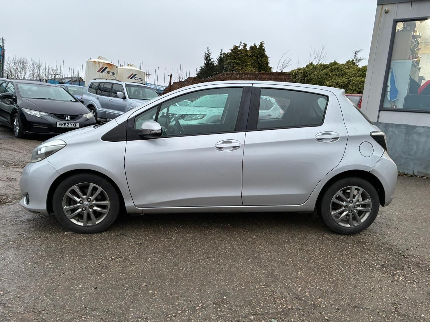 Used Toyota Yaris 2014 for sale - 77468446: Photo 8