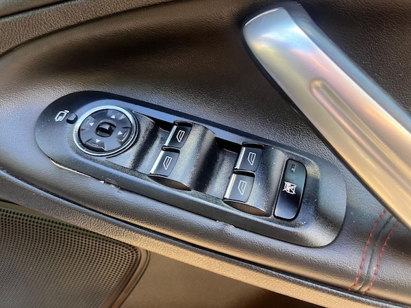 Used Ford S-Max 2010 for sale - 75719503: Photo 18