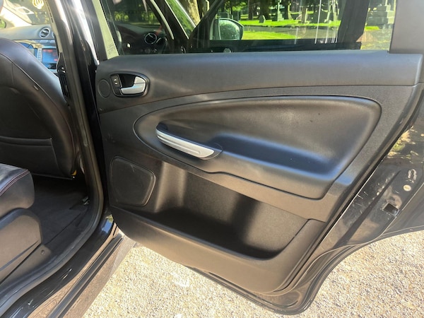 Used Ford S-Max 2010 for sale - 75719503: Photo 28