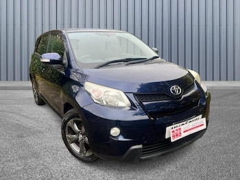 (61) - 1.4 D-4D 4WD Euro 5 5dr