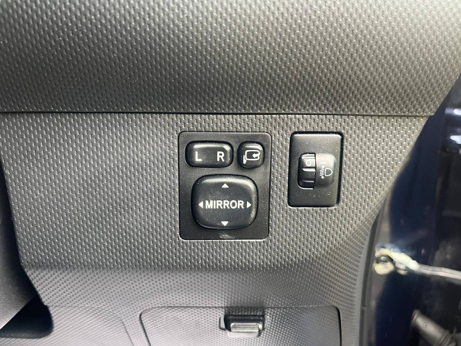 Used Toyota Urbancruiser 2011 for sale - 76585158: Photo 36